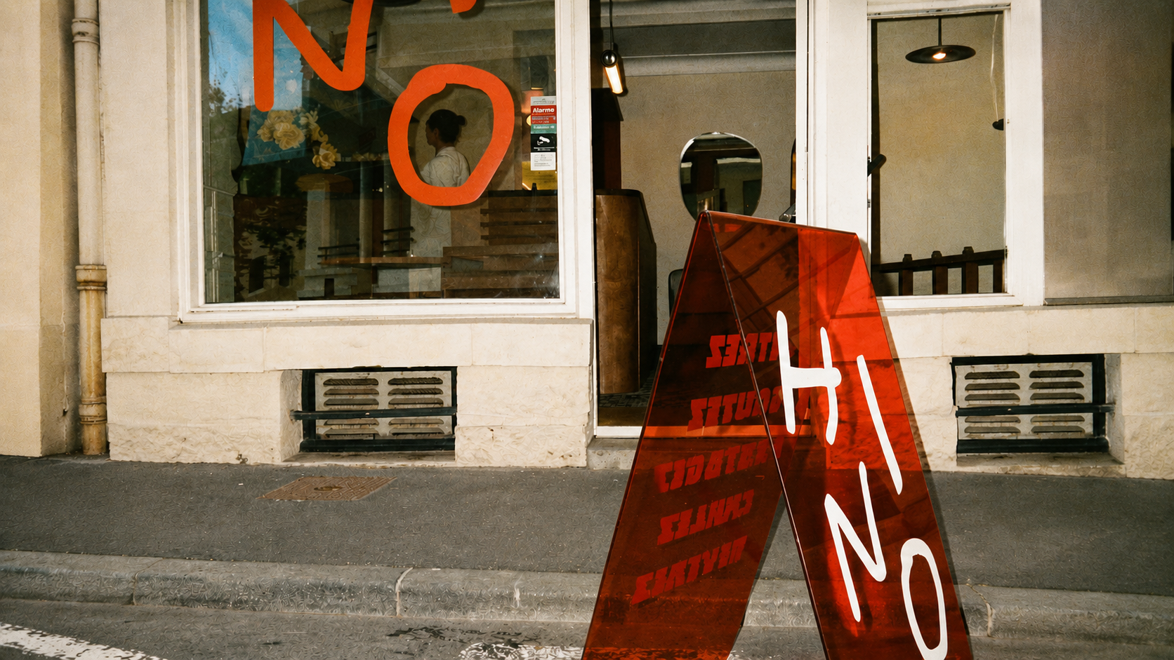 vente-restaurant-centre-ville-biarritz-comptoir-accueil