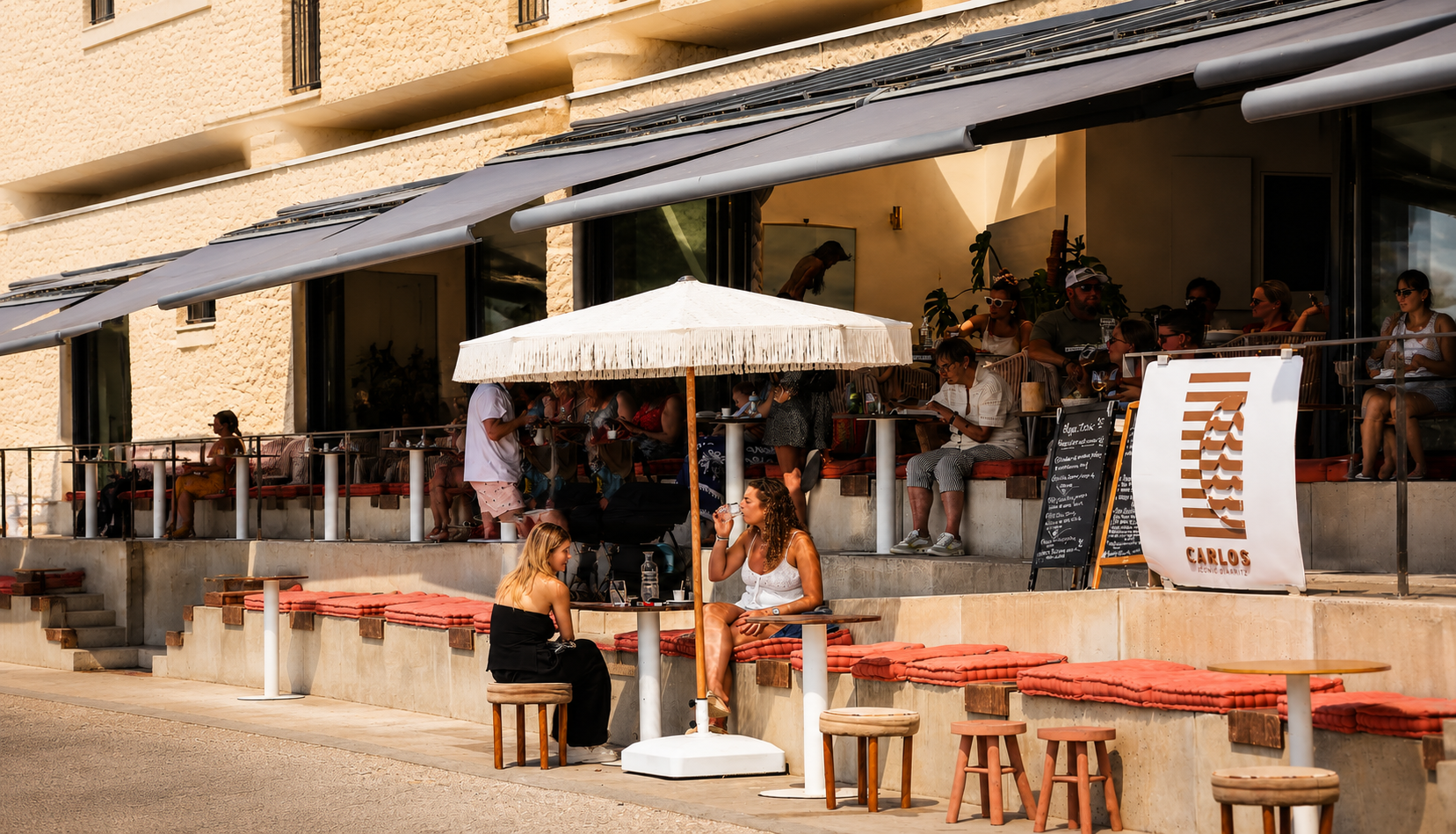 terrasse-bord-de-mer-restaurant-biarritz-fond-de-commerce-interface
